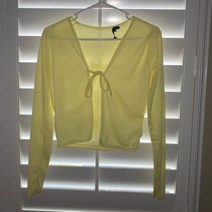 Size M Pretty Little Thing Yellow Cardigan